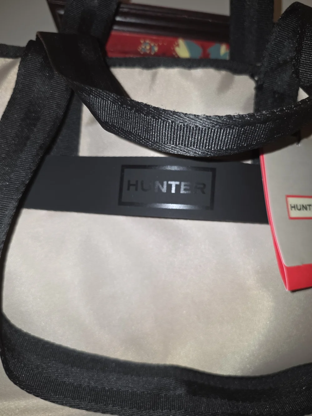 Hunter beige tote